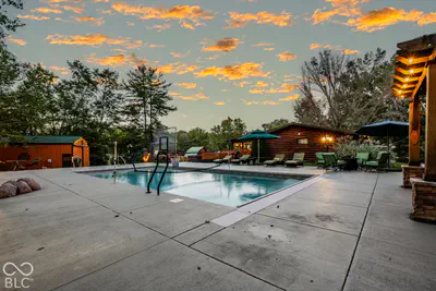 9502 100, Zionsville - 14
