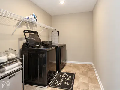 8390 Juniper Lane, Pendleton - 27