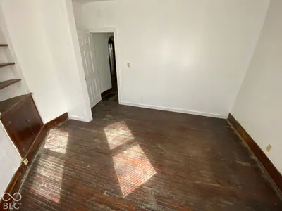 404 1st Street, Gas City - 9