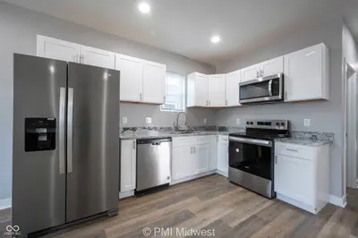 2038 E Maryland Street, Indianapolis - 23