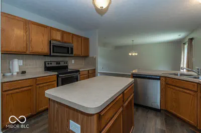 10686 Trailwood Drive, Fishers - 14