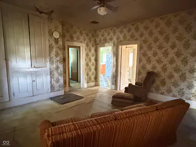 285 S East Street, Hartsville - 10