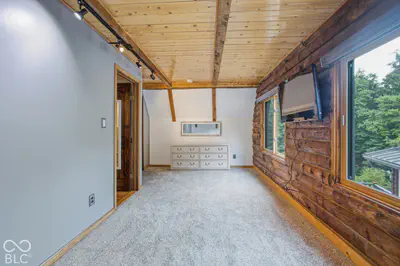 7813 W 50 S, Morgantown - 26