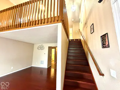 7704 Lake Vista Lane, Indianapolis - 11