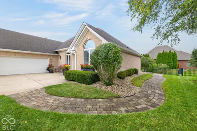 2807 Bloomsbury Drive, Greenwood - 56