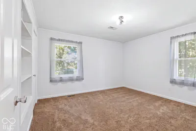 203 N Poplar Street, Amboy - 26