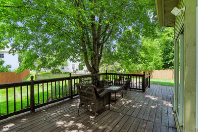 11810 Queenwood Court, Fishers - 13