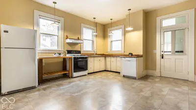 1319 N Alabama, Indianapolis - 18