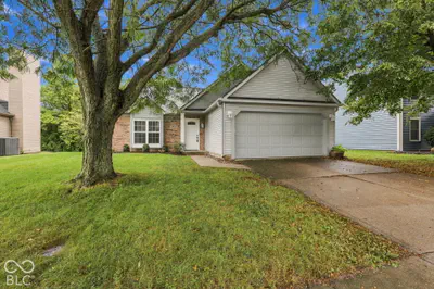 17935 Grassy Knoll Drive, Westfield