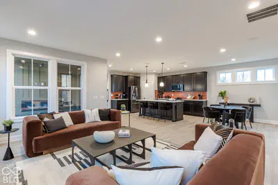 9061 Naples Way, Plainfield - 12