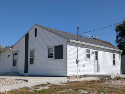102 West Street, Milroy - 22