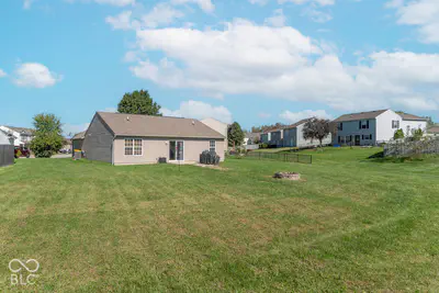 7941 Begonia Court, Camby - 23
