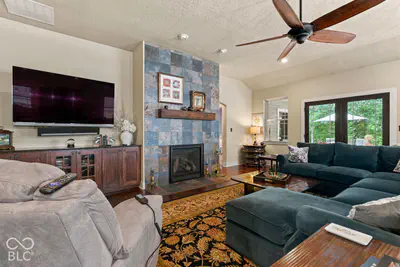 6736 W Stonegate Drive, Zionsville - 9