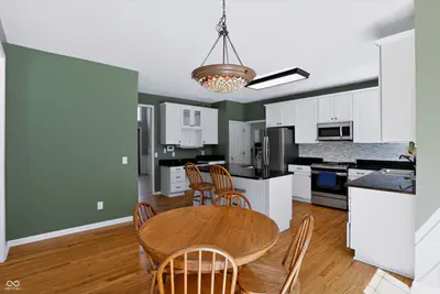 7761 Prairie View Drive, Indianapolis - 17