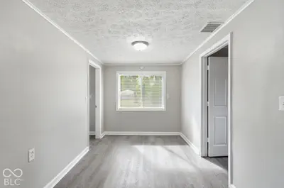 2445 Pasadena, Indianapolis - 9