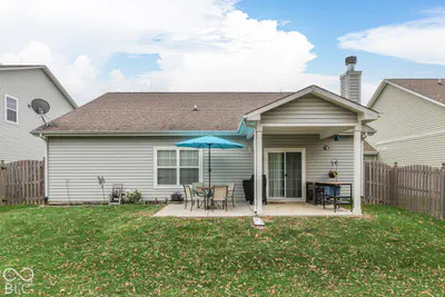 4715 Ventura Boulevard, Plainfield - 32