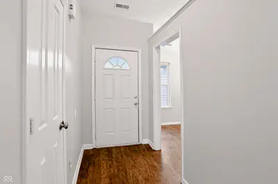 8276 Bayshore Lane, Avon - 4