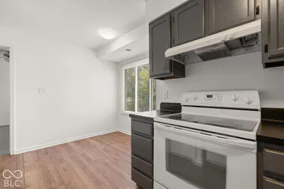 581 Hunters Drive, Carmel - 21