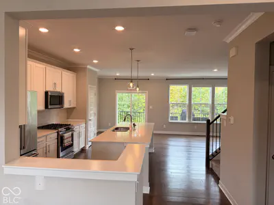 315 Fairfax Way, Zionsville - 2