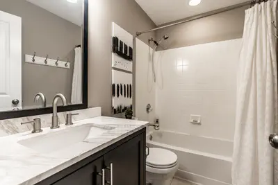 10011 Franklin Court, Carmel - 19