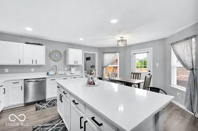 2253 Edgewater, Plainfield - 16