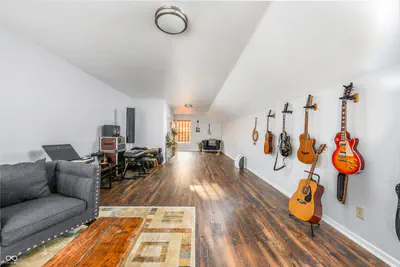 7821 Edgemanor Court, Indianapolis - 34