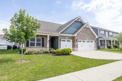 8822 Rowling Way, Indianapolis