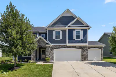15973 Trestle Drive, Westfield