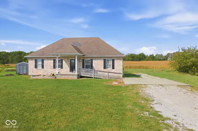 9653 200 Road, Flat Rock - 4