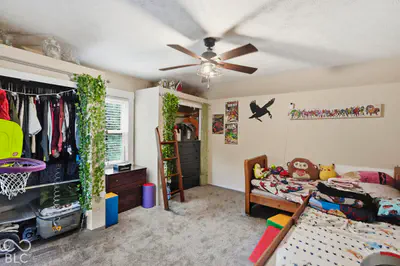 610 5th Street, Burlington - 23