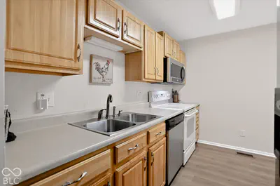 5556 Meckes Lane, Indianapolis - 16