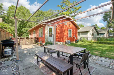 5607 Carrollton Avenue, Indianapolis - 25