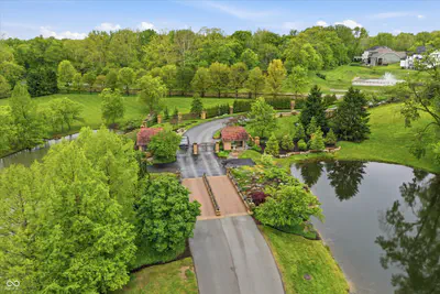 1 Woodard Bluff, Zionsville - 2