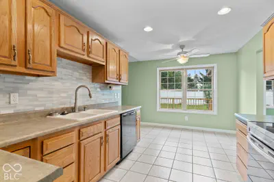 2410 S College Hills Drive, Hanover - 11