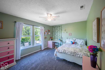 8402 S Paddleboat Lane, Pendleton - 38