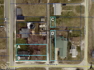 31 Superior Street, Orestes - 33