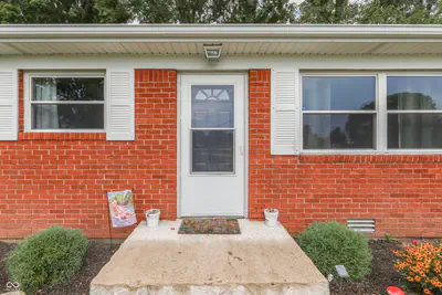 8025 Sycamore Road, Fairland - 3