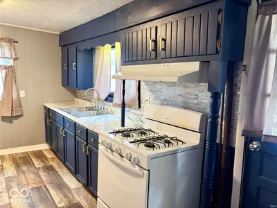 3300 S Walnut Street, Muncie - 11