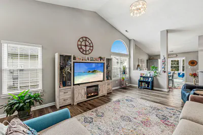 1209 Spencer Drive, Greenwood - 4