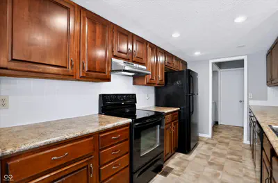 512 Conner Creek Drive, Fishers - 22