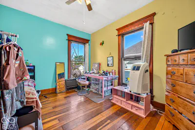 625 Chestnut Street, Seymour - 28