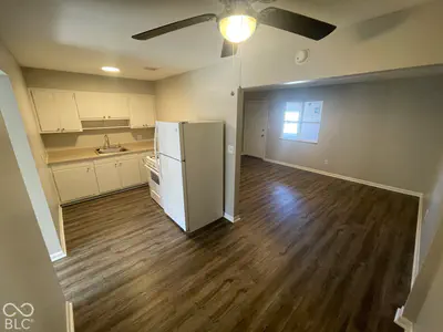 135 W Hendricks Street #9, Shelbyville - 6