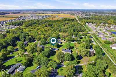 208 West Drive, Fortville - 4