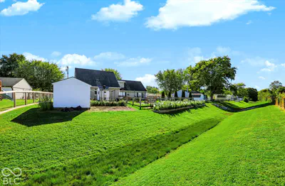 390 Three Notch Lane, Bargersville - 34