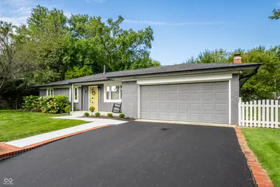644 Lakeview Drive, Zionsville - 3