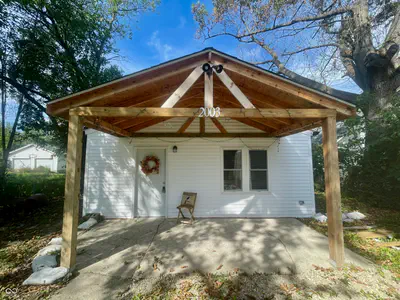 2003 Manhattan Avenue, Muncie - 2