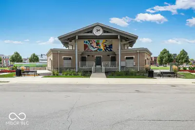 13334 Vickery Ridge Drive, Fishers - 40