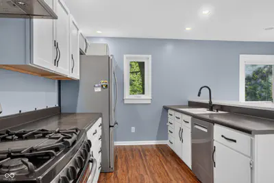 5501 800 Road, Zionsville - 18