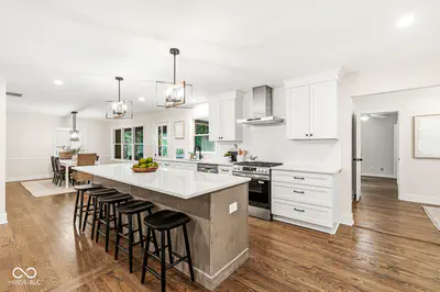 9224 Crestview Drive, Indianapolis - 2