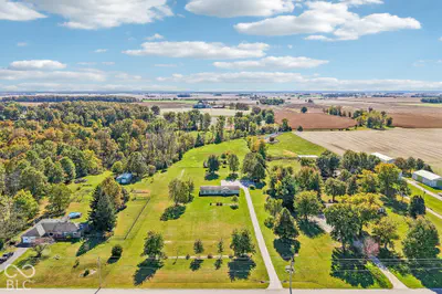 681 W County Road 1000 S, Clayton - 63